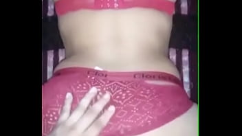 Preview 2 of Beautiful Garl Sexy Video - Alex me coge en lencer&iacute_a roja