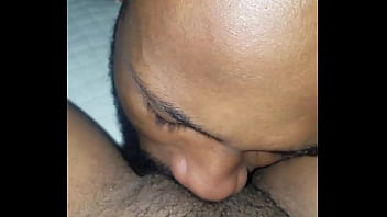 Preview 2 of Girl Pee While Beeing Licked - Brown girl getting her pussy ate