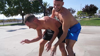 Preview 1 of Violando A Mi Madre Dormida - SHOWERBAIT Jock step Daddy Stuffs Cock In Gym Bros Tight Ass