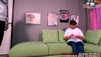 Preview 1 of Girls Sexfd With Dog - Deutsche Fette h&auml_ssliche Hausfrau dreht porno