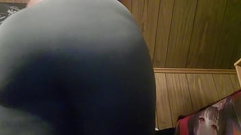 Preview 1 of Fmf Sex - Jiggling My Thick Ass and Thighs in the Camera After Stepping Out of Tight Leggings Clinging to Cellulite