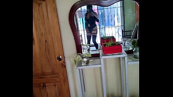 Preview 3 of Long Leg Panty - LA VERDAD ES QUE TE QUEDA EXCELENTE!! la vieja de la limpieza se pone su traje sexy para enamorar a los suscriptores. PORNO REAL CASERO DE VIEJAS RECIEN INICIADAS EN EL PORNO AMATEUR LATINO