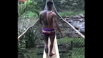 Preview 1 of Khamu Sex - Conhe&ccedil_a o para&iacute_so do lutador de MMA Allan Guerra Gomes para&iacute_so onde eu vivo de sunga pelado e muita chuva de prata ao ar livre com muita sensualidade e veja meus p&eacute_s