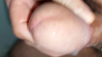 Preview 3 of Indian Hende Xxxx - Me clave una paja y estuve casi un minuto largando semen