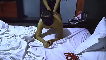 Preview 1 of Shy For Money Hotel - Esposa cachonda es penetrada hasta el fondo y el cornudo mirando