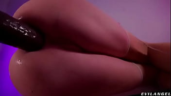 Preview 3 of Woodman Castings Liz - Secretcrush doble dildo