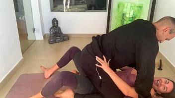 Preview 4 of Camdy Kapil - How to PEG YOUR BOYFRIEND