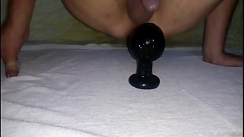 Preview 1 of Sunny Leone Chut Film - My beautiful and greedy pussy plays with a round plug