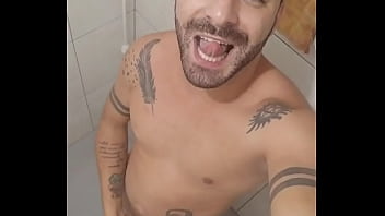 Preview 4 of Japaness Sex Hot - hora do banho mais que merecido