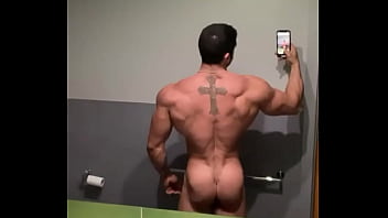 Preview 1 of 10 Year Xnxxx - Sarad&atilde_o malhado mostrando a bunda
