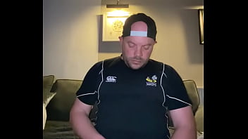 Preview 2 of Le Sabre - Jerking off to big cocks