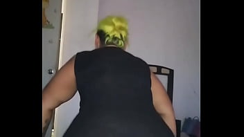 Preview 4 of Nina Hartley Scat - as&iacute_ se mueve sin motivaci&oacute_n