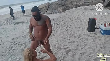 Preview 2 of Xxnxhd Desi Co - MORENO TATUADO SOCANDO UMA LOIRA DE S&Atilde_O PAULO NA PRAIA &quot_ FADA MEL &quot_