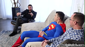 Preview 2 of Xxxww Hot Hd - Superman hunk spitroasts bottom in trio before creampie
