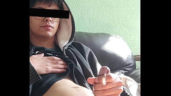 Preview 3 of Mother Xxx X - Le descubr&iacute_ unos v&iacute_deos a mi hermanastro
