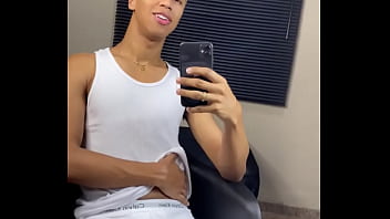 Preview 4 of Cojiendo Con Luisa - Sexy young man boy