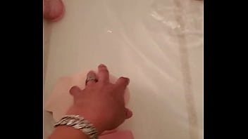 Preview 1 of Fucking And Leked - Encore une douche Emy Angel