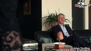 Preview 1 of Pinay Made In Hongkong - Deutsche reife oma Sekret&auml_rin fickt den business boss