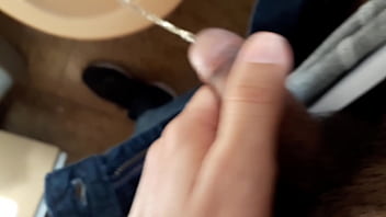 Preview 4 of Momther Hard Fuck - Mijando no banheiro da empresa