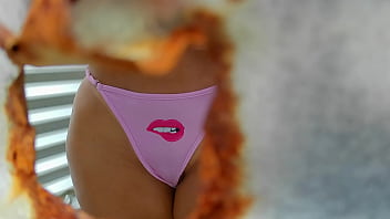 Preview 3 of Mom Online - Bronceado perfecto de latina culona