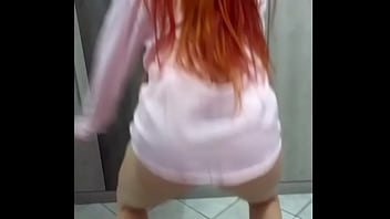 Preview 4 of Seachtrca Teen - Rebolando sem calcinha