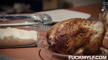 Preview 2 of 90s Street - Thanksgiving Stuffing Juliett Russo