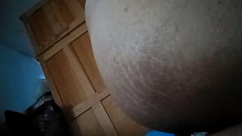 Preview 4 of Busty Owner Home - Me divierto un rato con mi ano