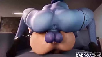 Preview 4 of Rubina Hd Bf - Widowmaker se venga cogiendo a Tracer dej&aacute_ndola llena de leche