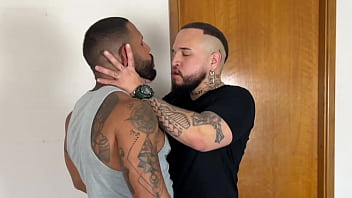 Preview 2 of Cartoon Bkrn - Una visita que termino en sexo de Machos calientes