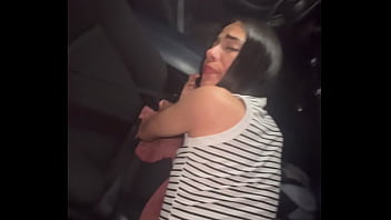 Preview 4 of Porno Rihinna - Follando a Linda Flaca Culona mientras habla por tel&eacute_fono con el cuernudo de su pobre Novio