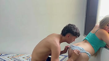 Preview 1 of Sssss 1 - Cachonda culona latina hermanastra disfruta de una rica cogida por su apretado co&ntilde_o con mi enorme pene,  y le doy toda mi jugosa leche.