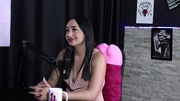 Preview 1 of Porno Anime Hentai V Vk R - Gosta do swing,  e j&aacute_ fez com dois homens,  e tem vontade de fazer o gang bang com... - Edna Samara (SHEER/RED)