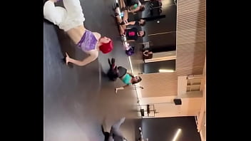 Preview 4 of Ercolihn - Do you like our dance ?