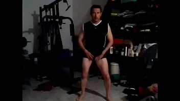 Preview 2 of Sanuliyon Xxx Videos - Josephstipper en baile sensual y erotico masturbandose hasta eyacular.