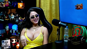 Preview 3 of Milfs Movi - Geisy Dk Mostra sua tatuagem linda das costas,  e pede pro Ruan colocar ela de quatro! - P&aacute_pum no Barraco! - Ela Manda