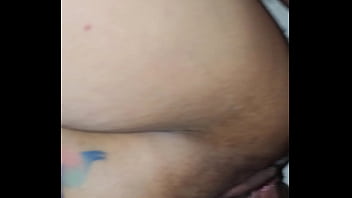 Preview 2 of Pee Comes Between Fuck - La muy puta ense&ntilde_ando su culo
