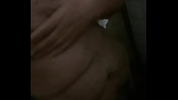 Preview 4 of Elle Zelicz - banho