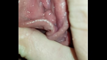 Preview 2 of Tranny Fucked By Monster Dick - &Ccedil_a mouille &agrave_ l&#039_int&eacute_rieur