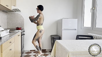 Preview 1 of Danny American - My horny stepm*m cooks me breakfast and we end up fucking