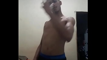 Preview 4 of Pretty Girl Spit - Novinho Dan&ccedil_ando Cintura