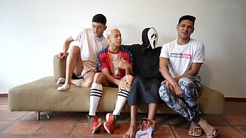 Preview 1 of Small Garl Anemalxxx - Bastidores - Sandriias &amp_ Ryan Ross &amp_ Lucas Ferrari &amp_ Cacio Paix&atilde_o - Bareback (Com o rabo em p&acirc_nicu 2)