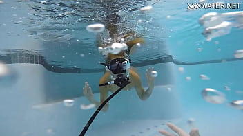 Preview 4 of Family Flicks S8e1 - Sophie Murena hottest solo babe underwater