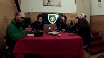 Preview 2 of Free Pornstar Pics - Beertuosos Podcast x20 | NO TE COMAS LOS MEMES
