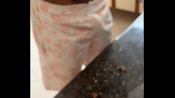 Preview 1 of Stephani Ftv - Cafu&ccedil_u dotado vai fazer um servi&ccedil_o para uma gay e acaba sendo mamado e ganhado um cuzinho em troca de servi&ccedil_o