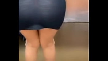Preview 1 of Aylinaysun Porn - Se le ve la tanga y las nalgas ..que piensan
