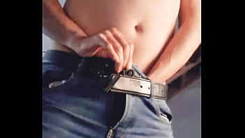 Preview 2 of Ls Titjob - Striptease con pantalones de mezclilla