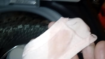 Preview 1 of In Abaya Girl - Smelling Dirty panties