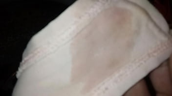 Preview 4 of In Abaya Girl - Smelling Dirty panties