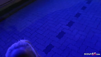 Preview 3 of Guin Mia Porn - Fremden bei Waschbox abgeblasen - Deutsche Amateurin liebt Schw&auml_nze