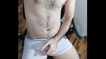 Preview 2 of Anime Big Brest - Peludo com mala pulsando dentro da cueca